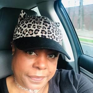 Meet your Posher, Joyce